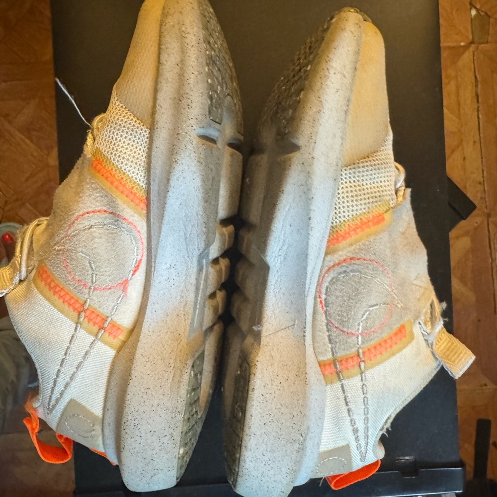 Nike Kids Beige and Orange Sneakers
